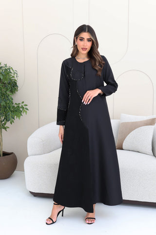 Round neck abaya with embroidery details
