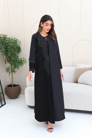Round neck abaya with embroidery details